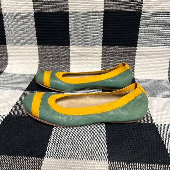 Stuart Weitzman euc green yellow leather ballerina round toe women’s flats shoes - Picture 4 of 7